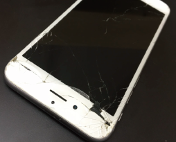 iPhone6Sの修理なら大阪難波のスマレンジャーへ！！