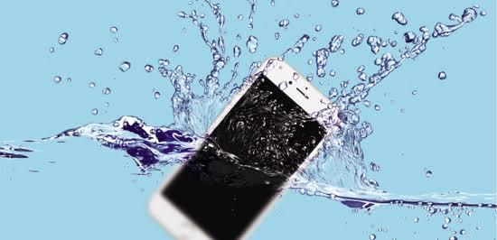 【夏だからこそ水没に注意！？】: iPhone(アイフォン)修理戦隊！スマレンジャー【格安で即日対応】
